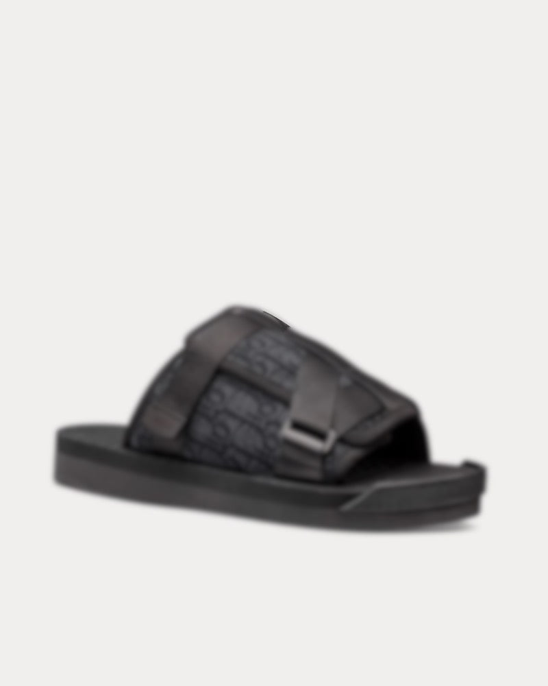 D*** Sandals